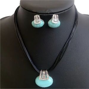 Ethnic Charm Turquoise and Silver Necklace and Earring Set
